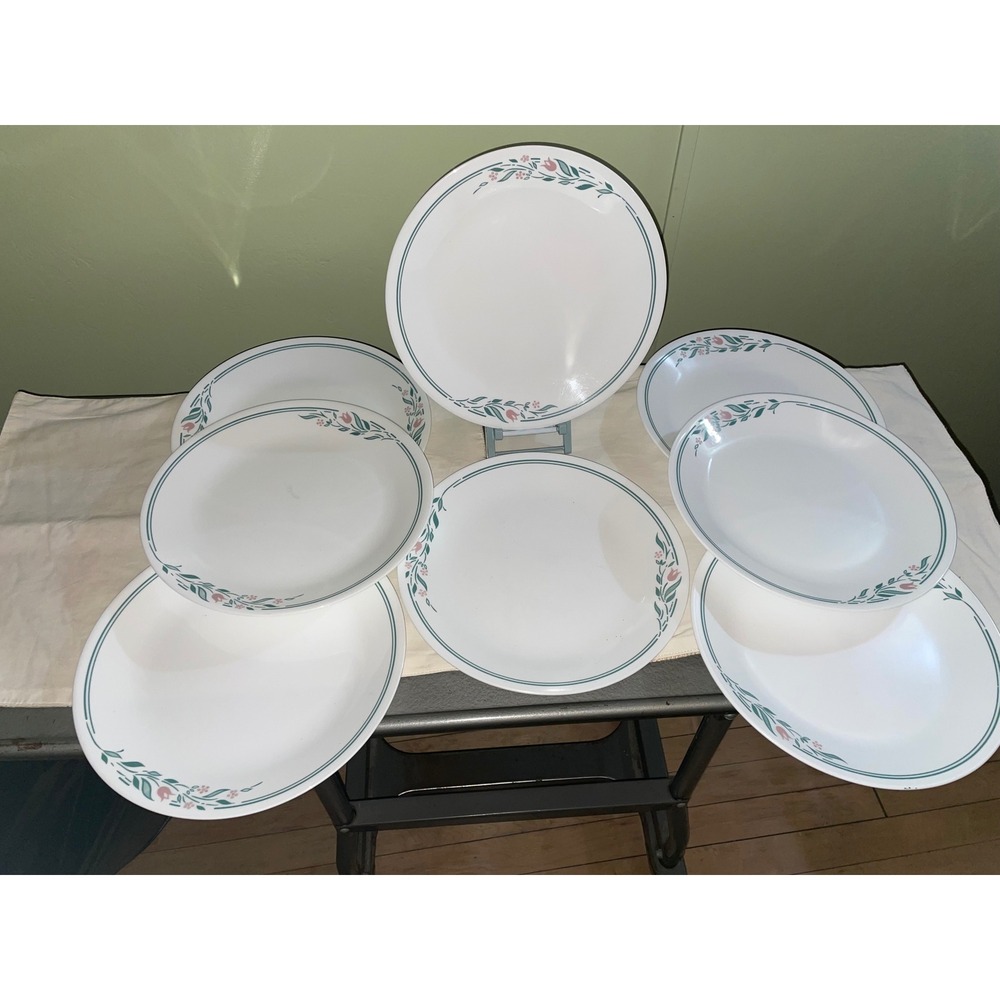 Corelle Rosemaire Pattern Dinner Plates‎ Set of 8 Pink Tulip Green Vines 10.25in - Picture 2 of 4